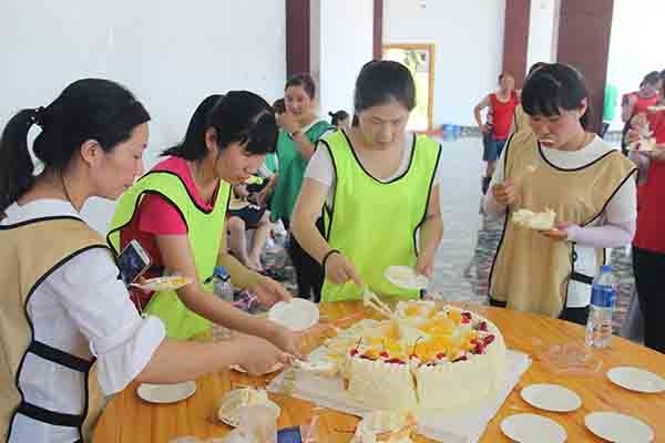 為6、7月生日員工慶生